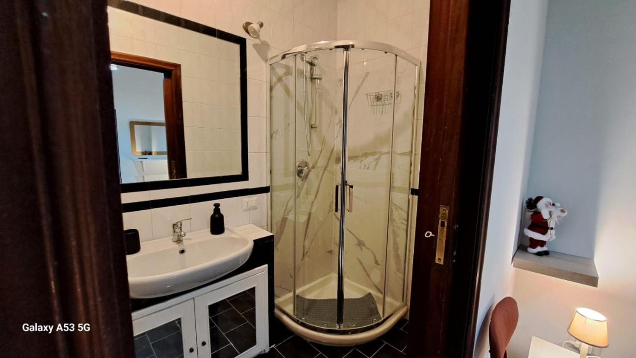 Aurora E Dad Naples Center B&B エクステリア 写真